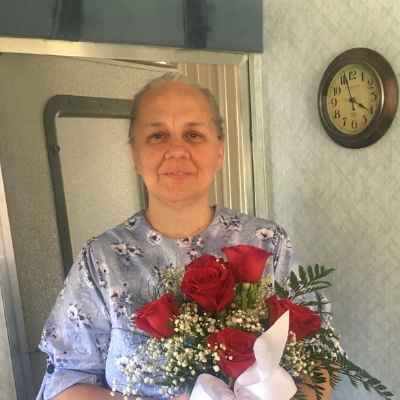 Meet your Posher, Sandra - Picture 1 of 1